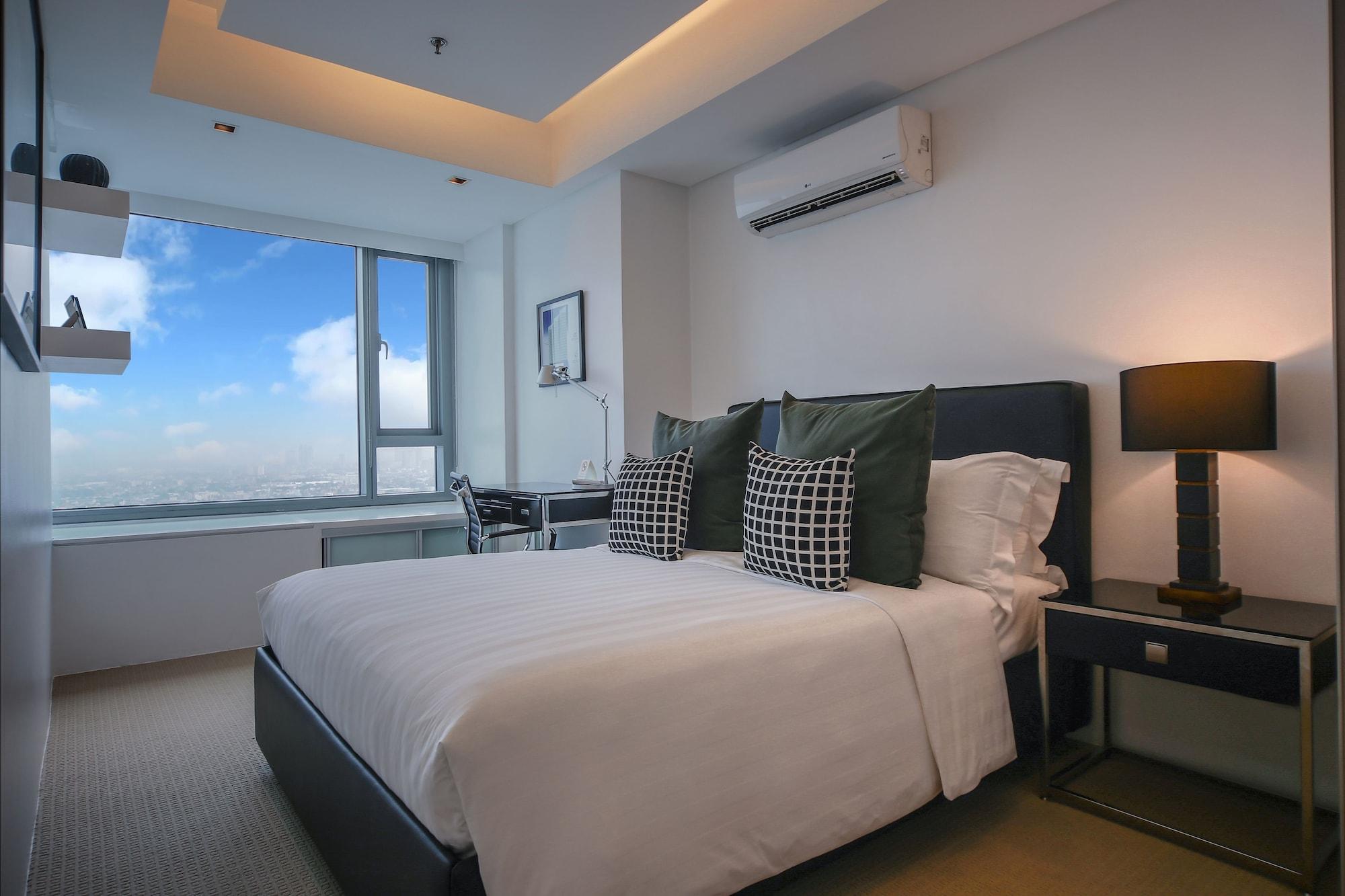 The Alpha Suites Makati City Екстер'єр фото