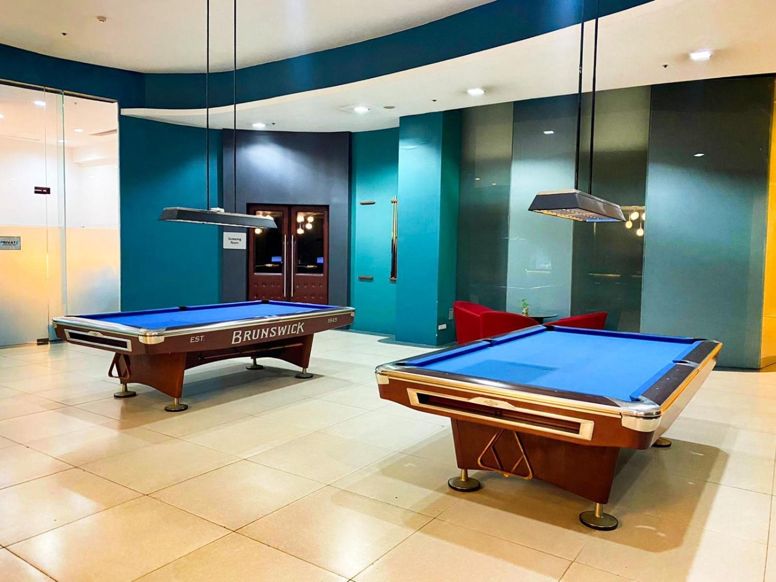 The Alpha Suites Makati City Екстер'єр фото