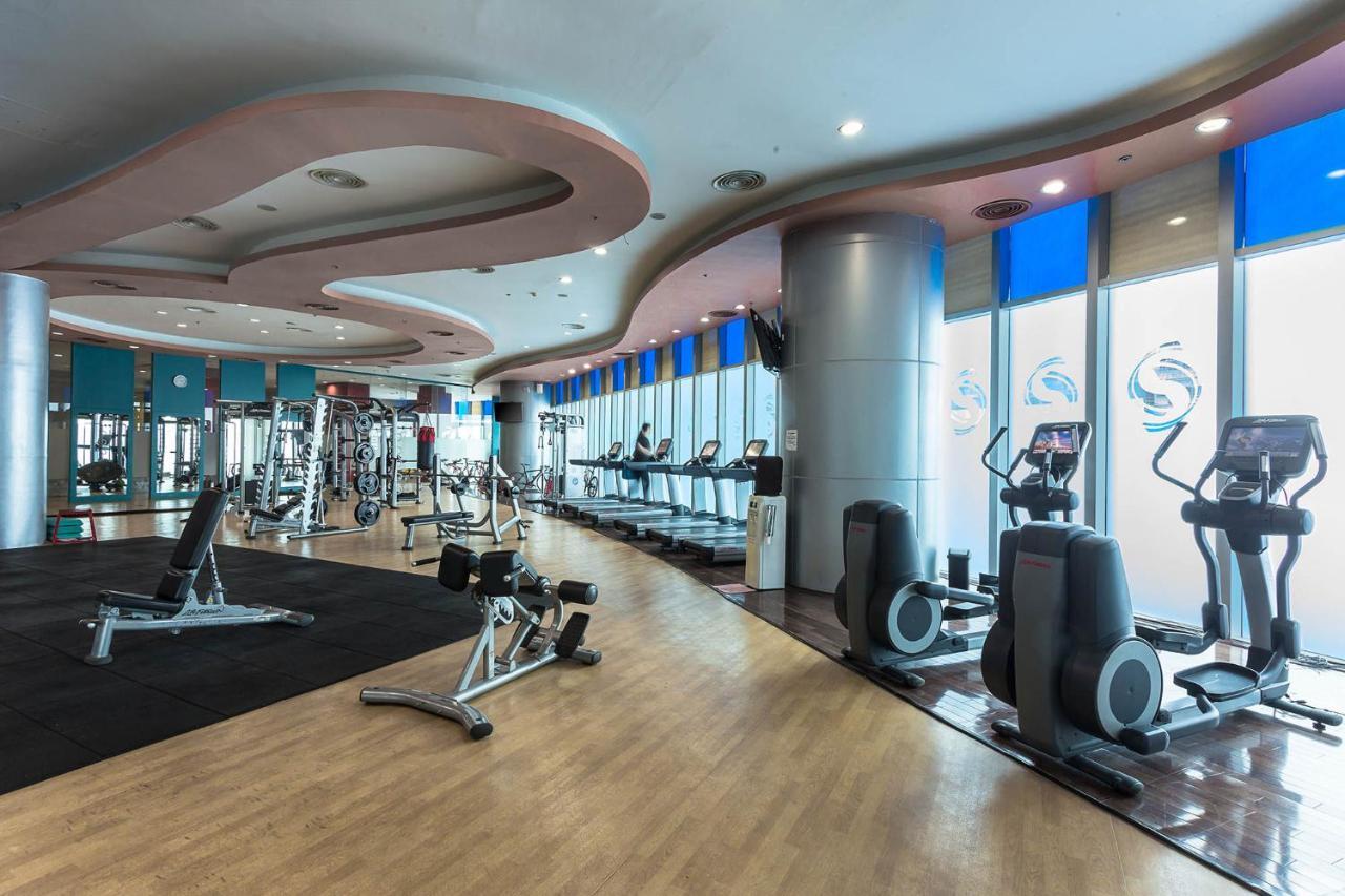 The Alpha Suites Makati City Екстер'єр фото