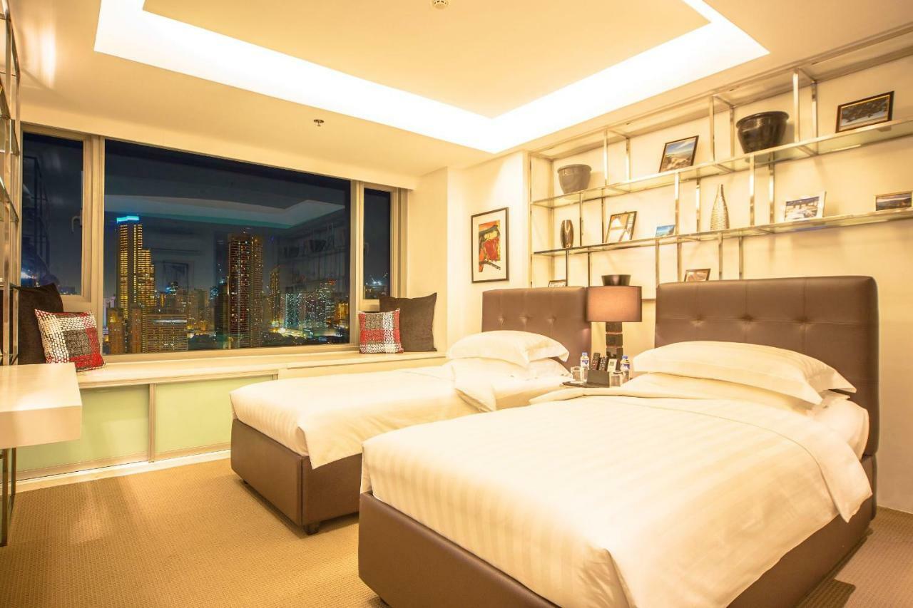 The Alpha Suites Makati City Екстер'єр фото