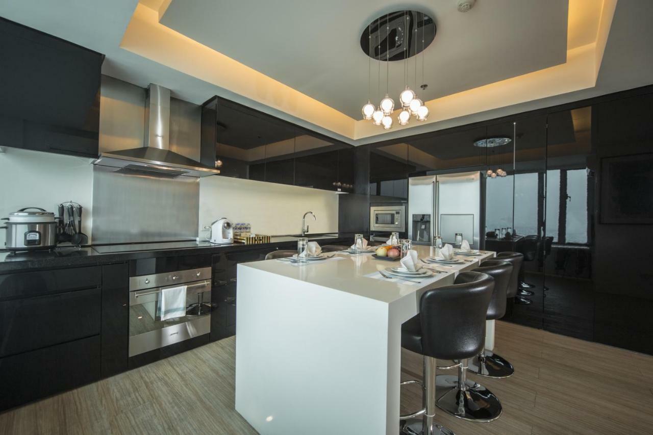 The Alpha Suites Makati City Екстер'єр фото